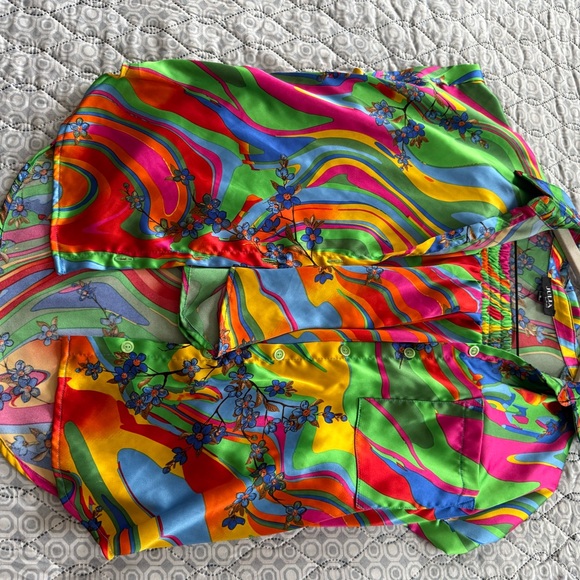 Colorful Swirl Patterned Shorts - Picture 4 of 4